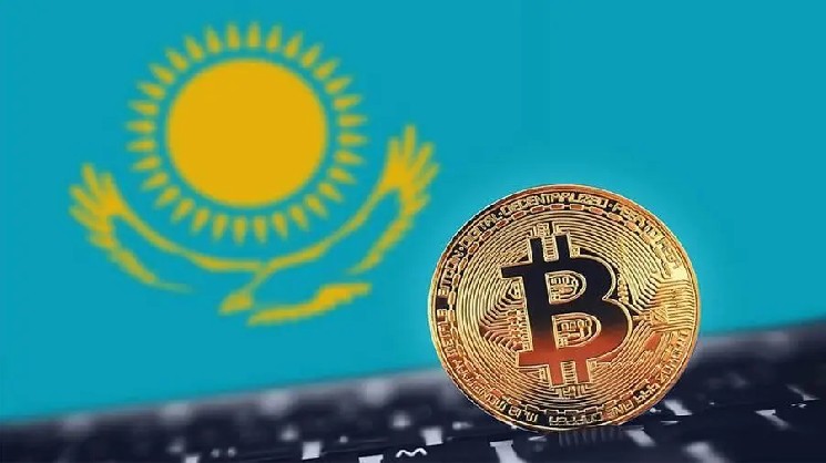Казахстан смягчил требования к майнингу и обороту криптовалют