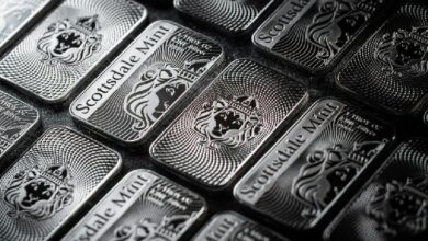 Серебро обошло биткоин по волатильности на фоне снижения торговой активности