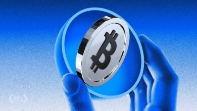 Долгосрочные инвесторы купили биткоины на сумму  млрд