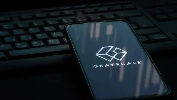 
 Аналитик Bloomberg считает, что компания Grayscale начала часто обновлять заявку на создание спотового ETF на альткоины, что является признаком скорого листинга		